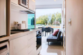 Phaedrus Living - Seaside Luxury Flat Harbour 108